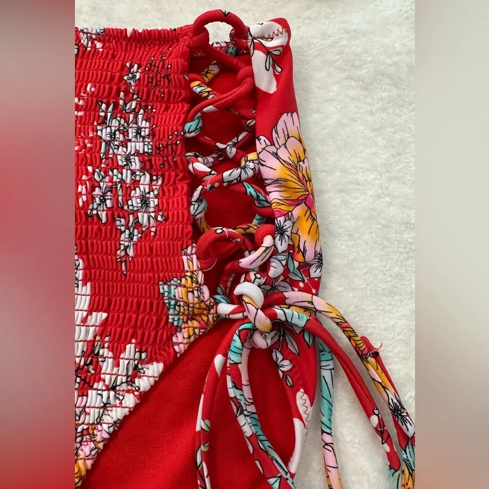 Raisins Maya Bay Red and White Floral Miami Printed Halter Bikini  Two Piece Set - Image 6