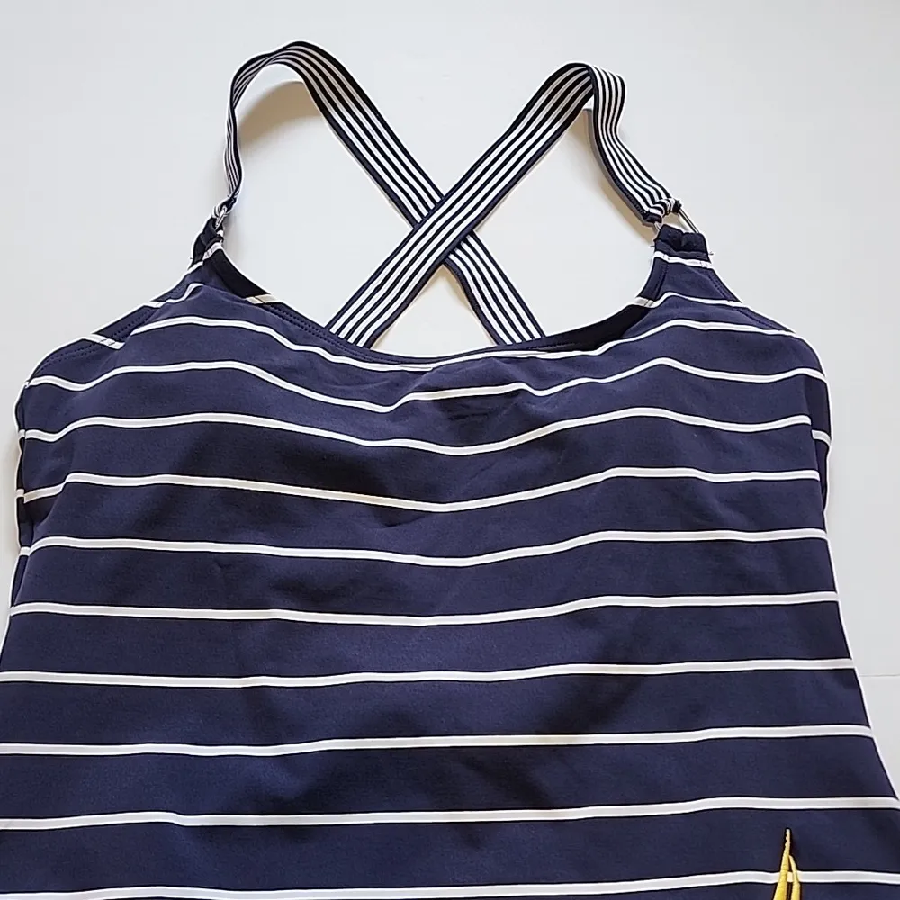 Nautica Women's Cross Back One Piece Swimsuit. Size XL - Image 4