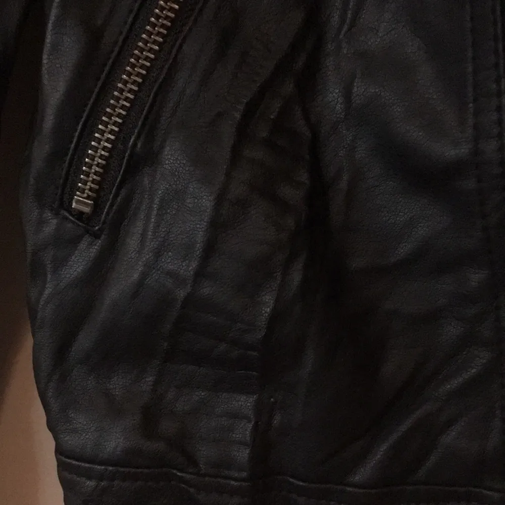 Rock & Republic Womens XL MOTO Jacket Buttery Vegan Leather Black Crinkled Style - Image 7