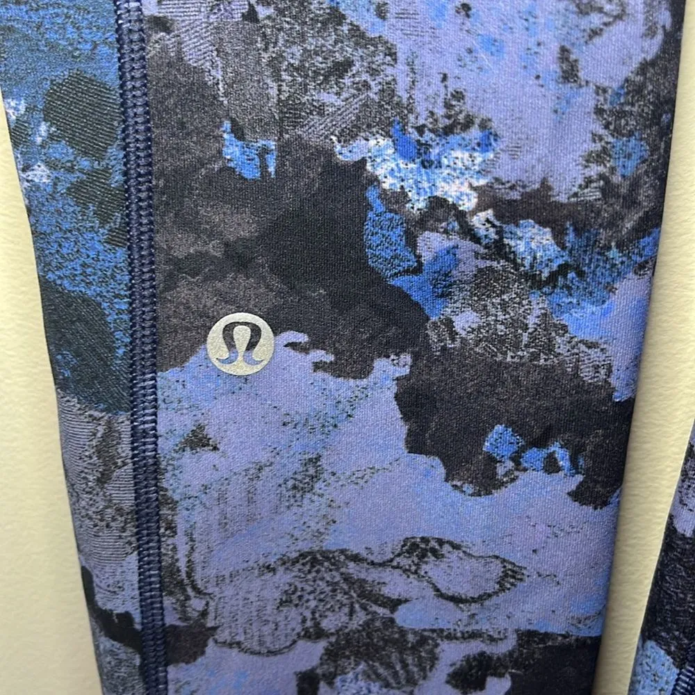 Lululemon Women’s Speed Up Tight Full On Lux Stream Screen Camo Multi Size 2 - Image 11