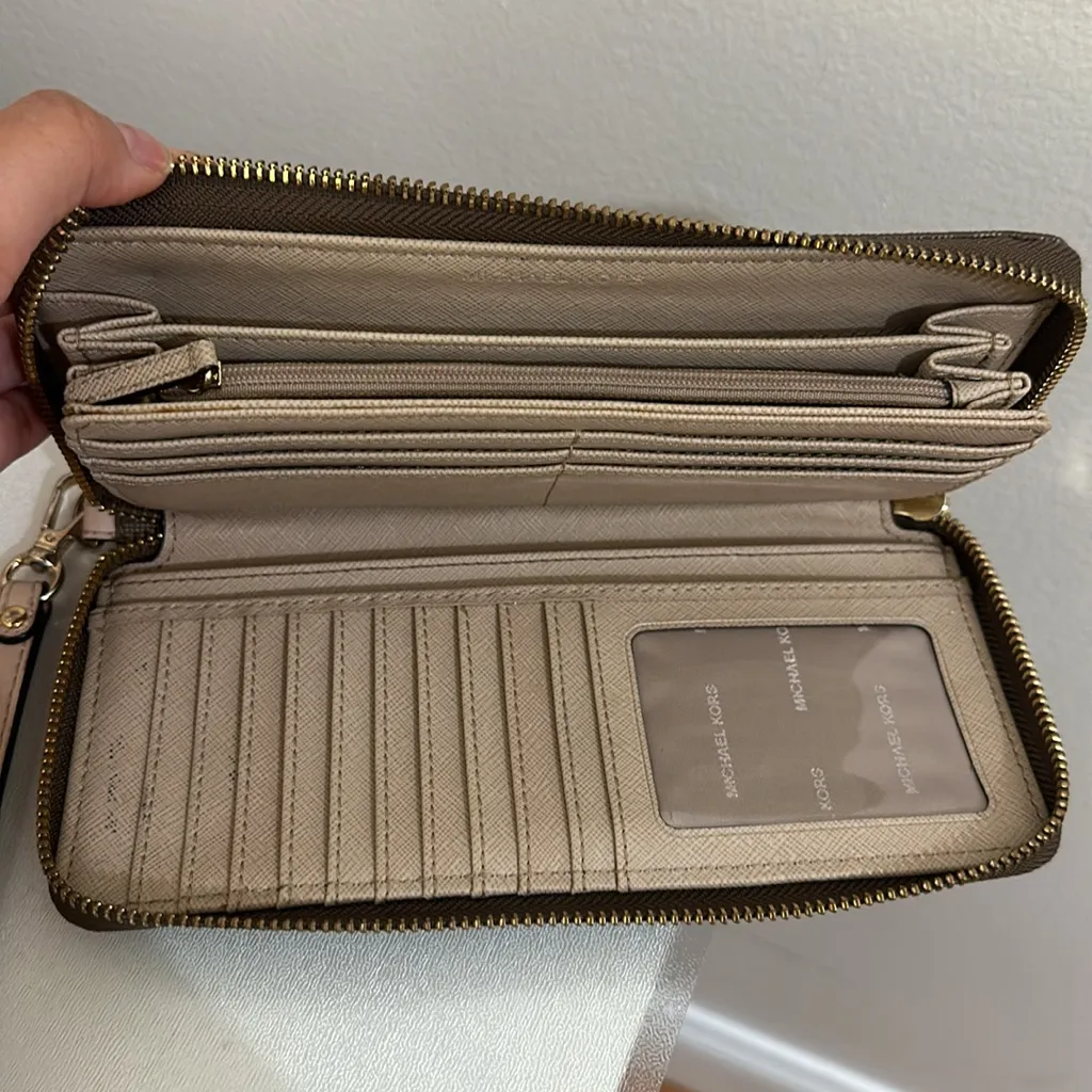 MK Large Wallet - Image 2