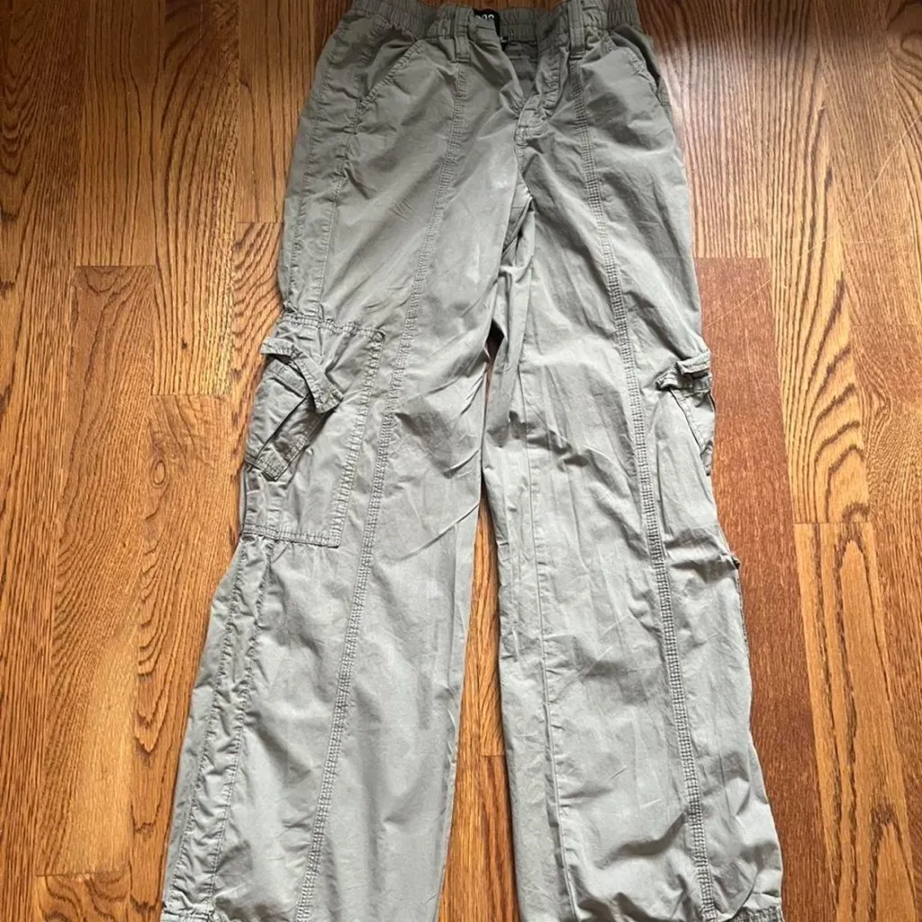 BDG Y2K Cargo Green Balloon Crinkle Wide Leg Pant Size XS - Image 2