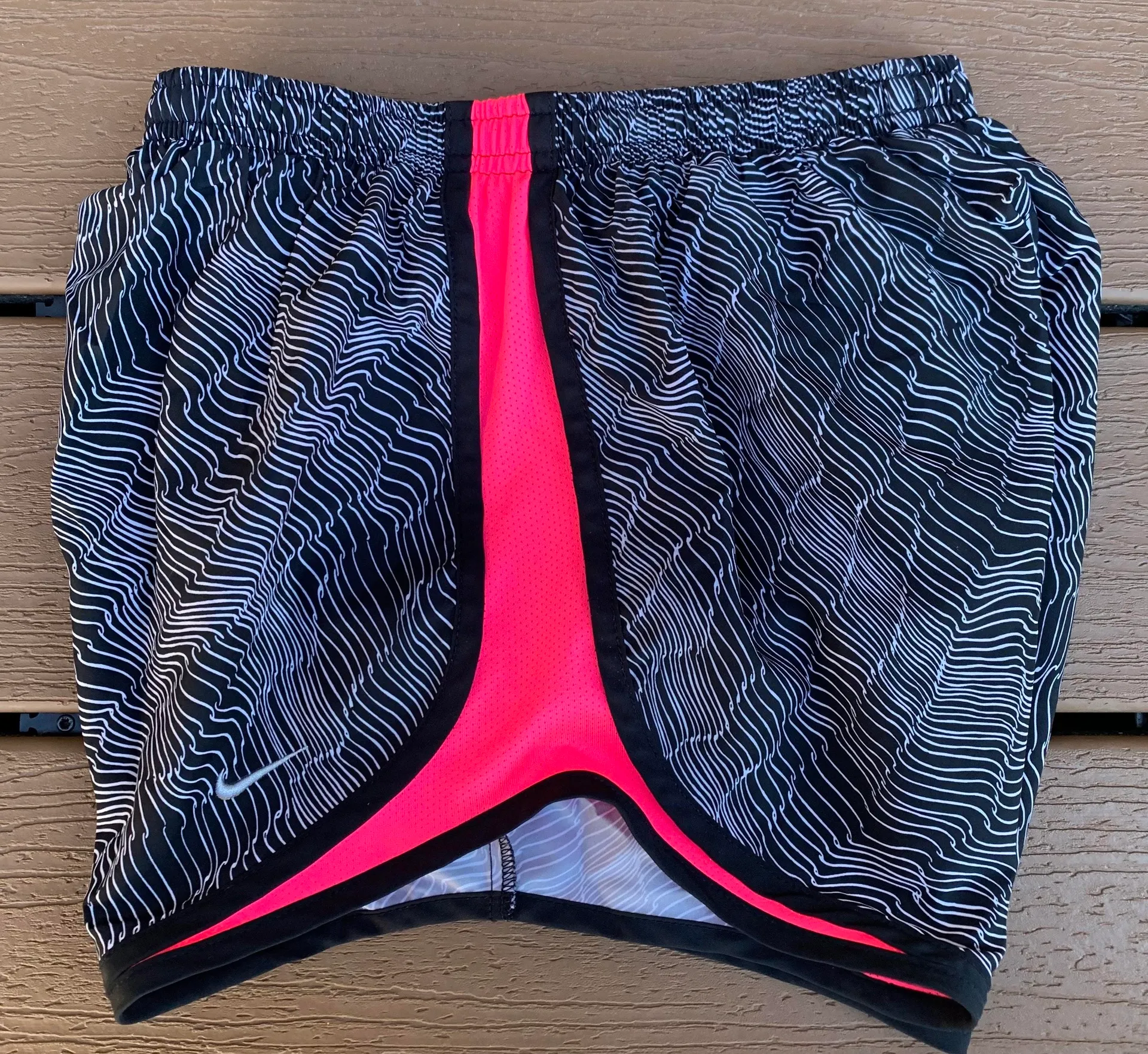 Nike Printed Tempo Shorts - Image 2