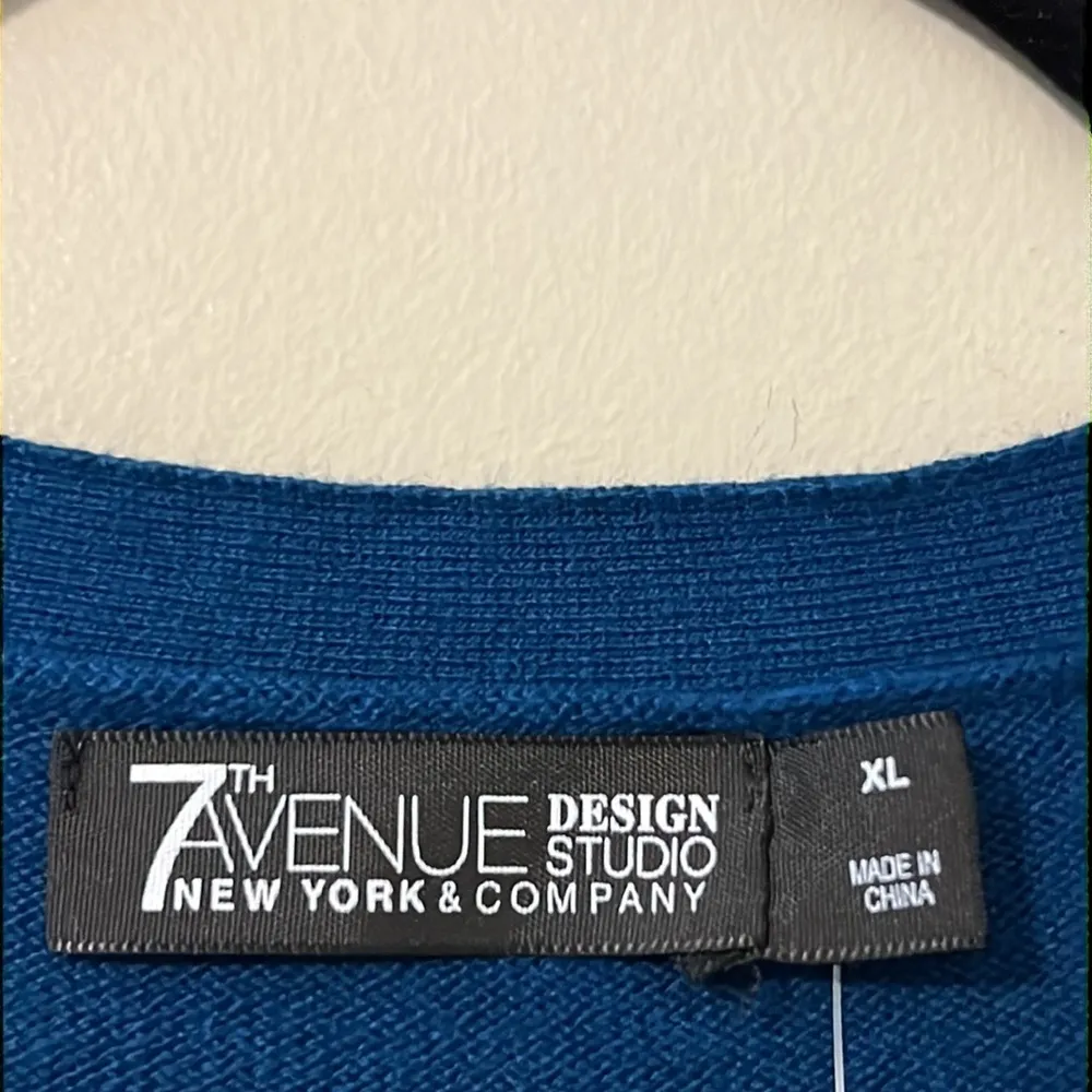 NY&C women's size XL turquoise long sleeve button front color off in pics NWT Blue - Image 2