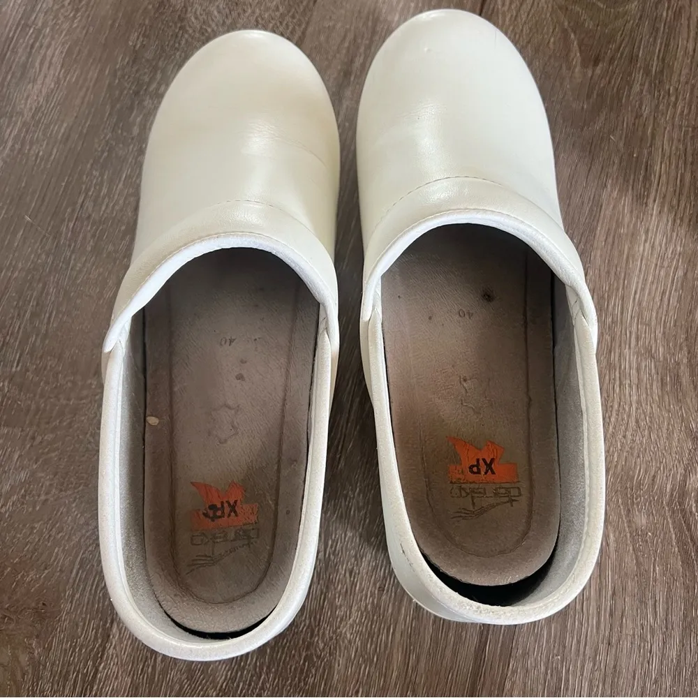 Dansko XP Women's Size eu 40 Shoes White Leather Nursing Comfort Slip On Clogs - Image 4