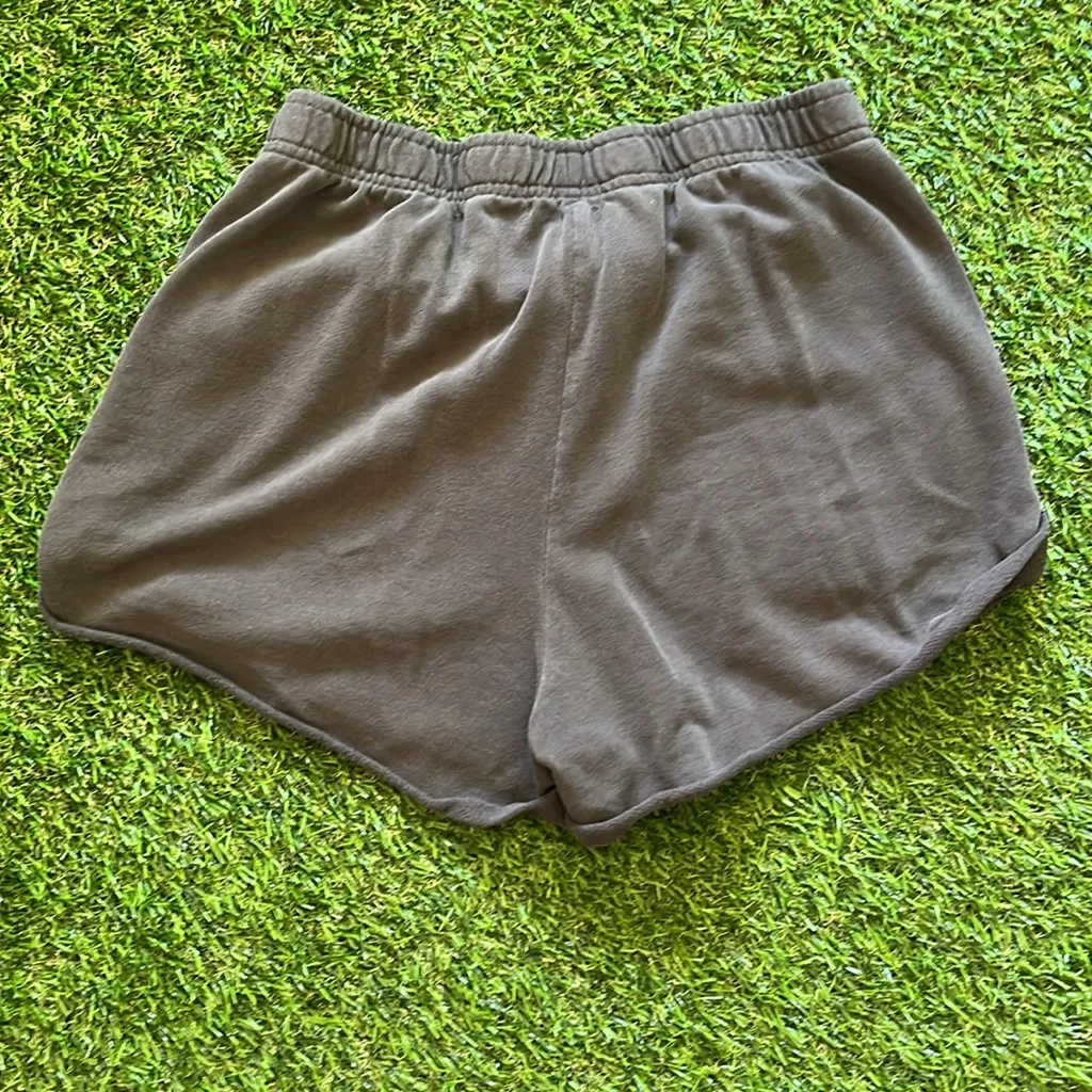 Playboy x PacSun Bunny Rolled Shorts Medium - Image 3
