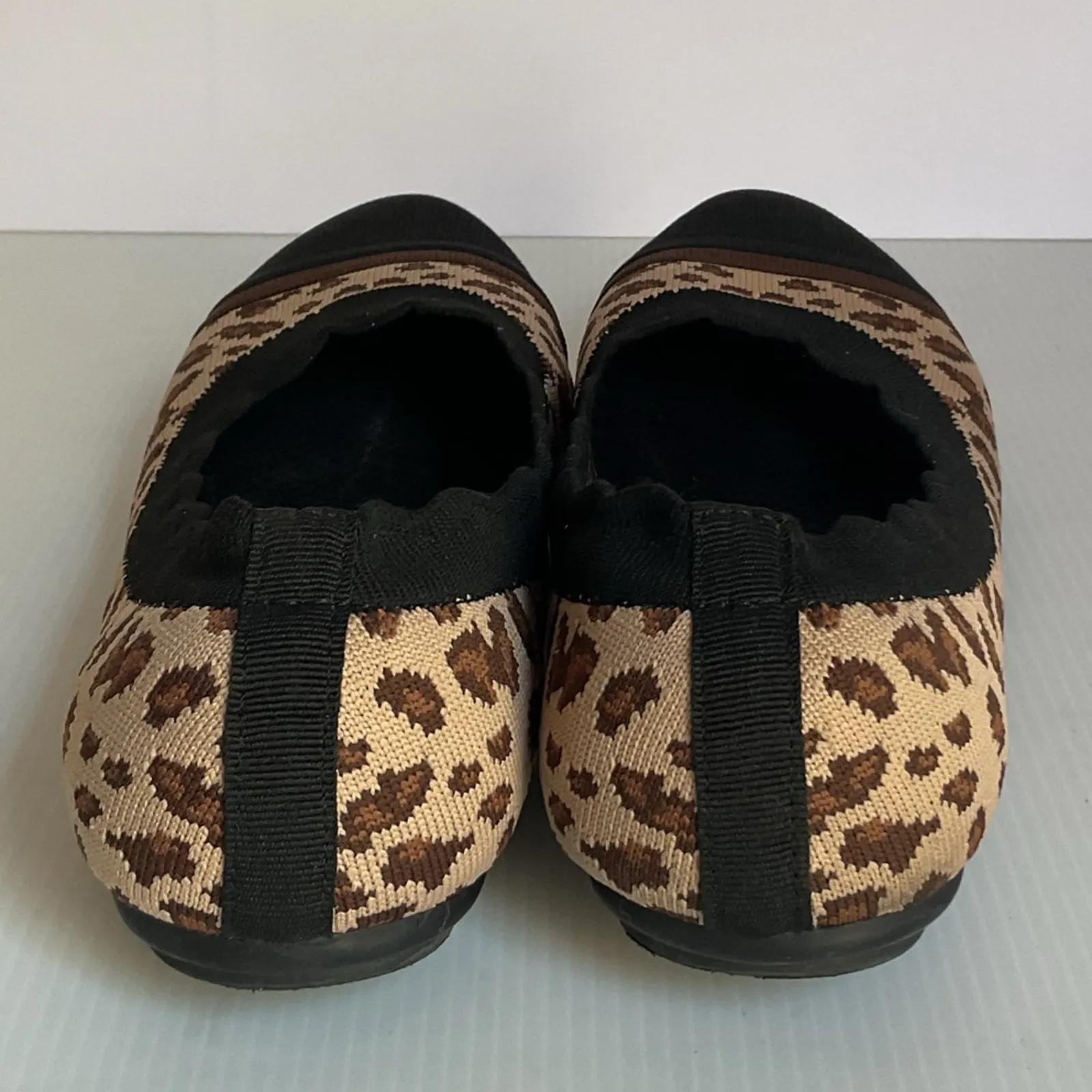 Aerosoles Leopard Print Flats Size 8M Women’s Slip On Ballet Shoes Round Toe - Image 6