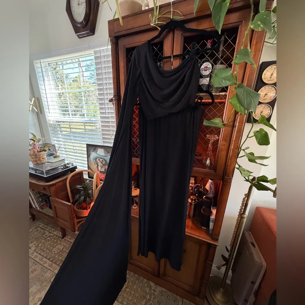 Elegant Black Two Piece Dress - Image 5