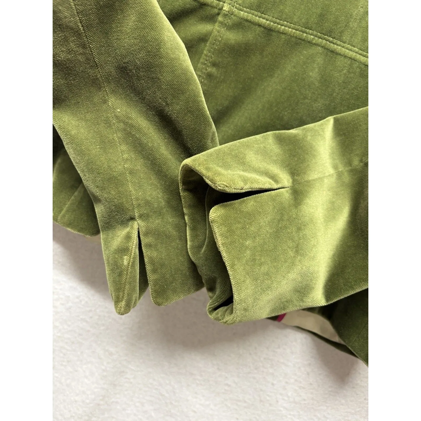 J. Crew 'Bella' Green Velvet Blazer Women’s Fitted Button Style #85794 Size 6 - Image 4