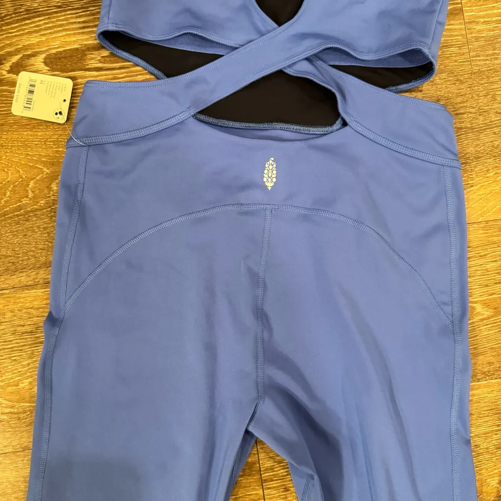 FP Movement by Free People back it up - Image 5