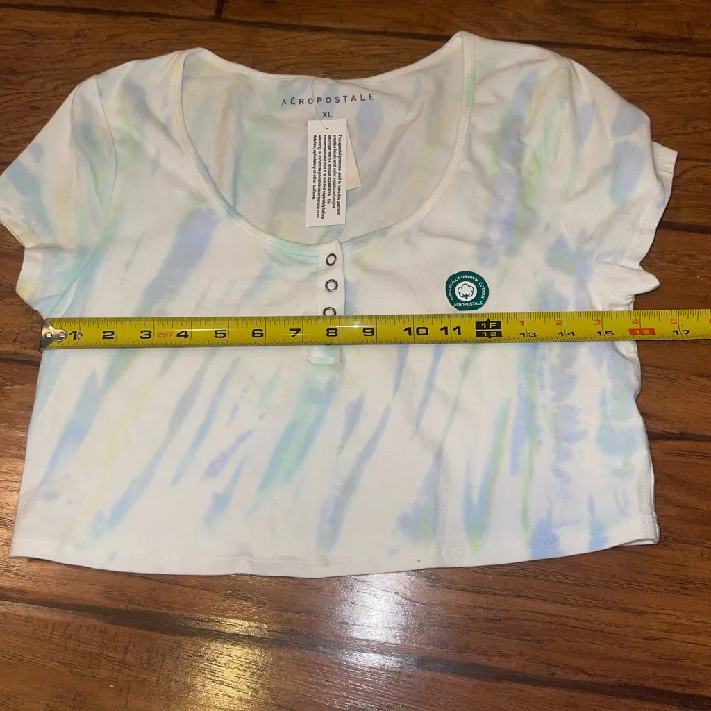 Aeropostale Tie-Dye cropped snap Henley top shirt blue white womans XL NWT - Image 4
