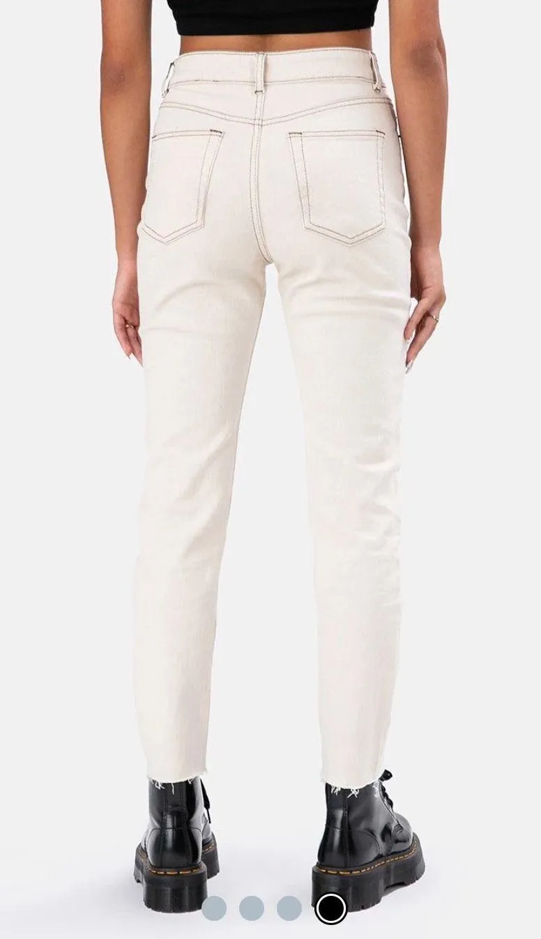 High Waisted Cream Vintage Style Jeans - Image 2
