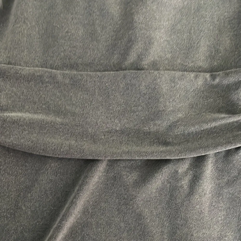 NEW YORK & COMPANY STRETCH Gray 3/4 Sleeve Top Size XS - Image 5