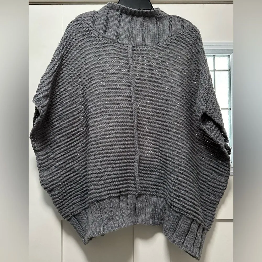 Woman’s SHEIN Drape Sweater Size: 0XL Gray (391) - Image 3