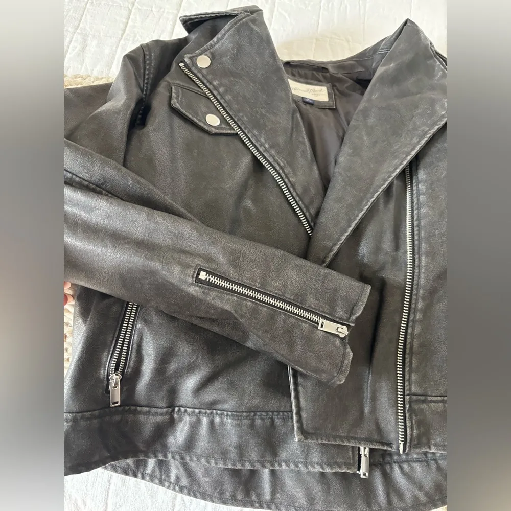 UNIVERSAL THREAD leather jacket - Image 10