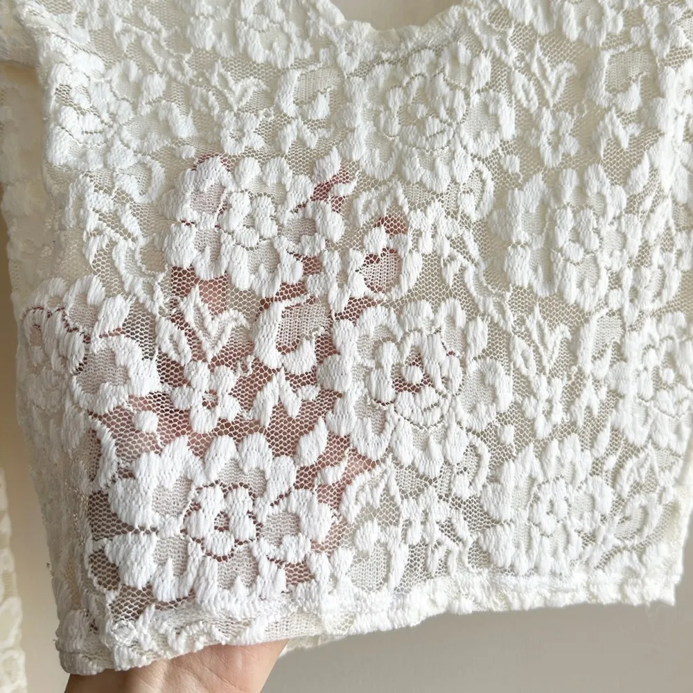 Abercrombie & Fitch Lace Long Sleeve Cropped Open Back Blouse, Size Small - Image 16