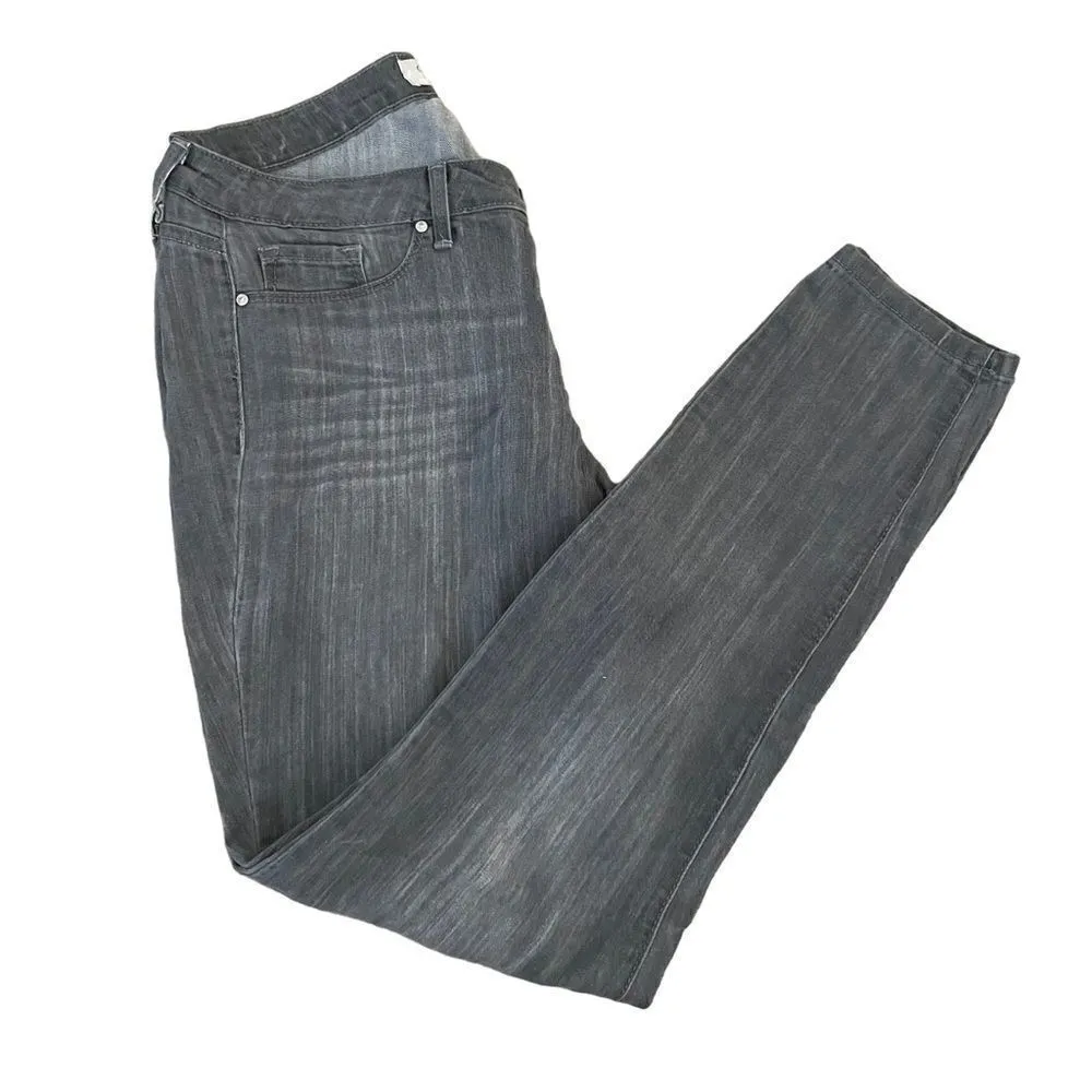 Jessica Simpson Gray Lightweight Denim Jeans 5 Pocket Low Rise Stretchy SZ 30 - Image 6