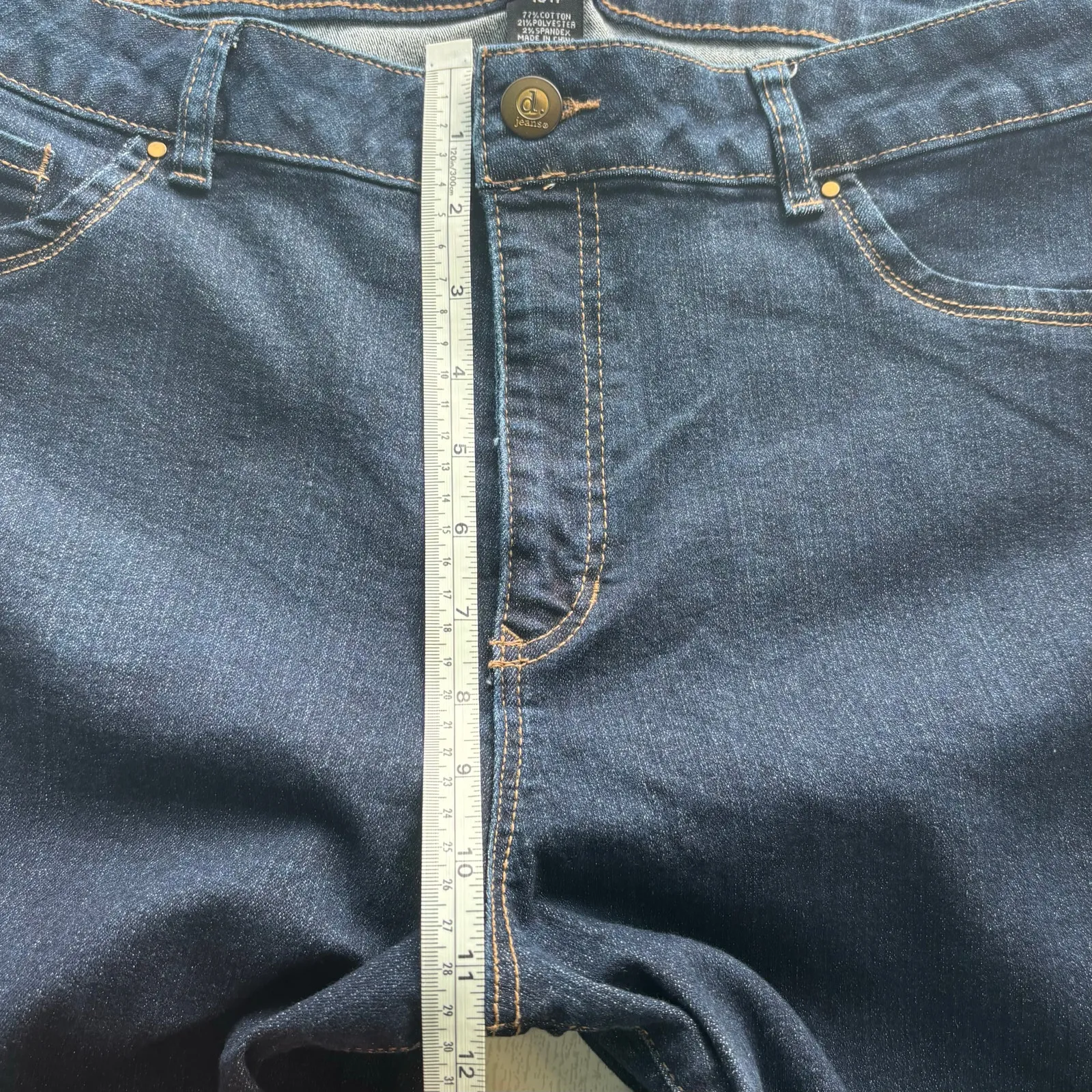 D. Jeans  Blue Denim Capris  Size 18W - Image 6