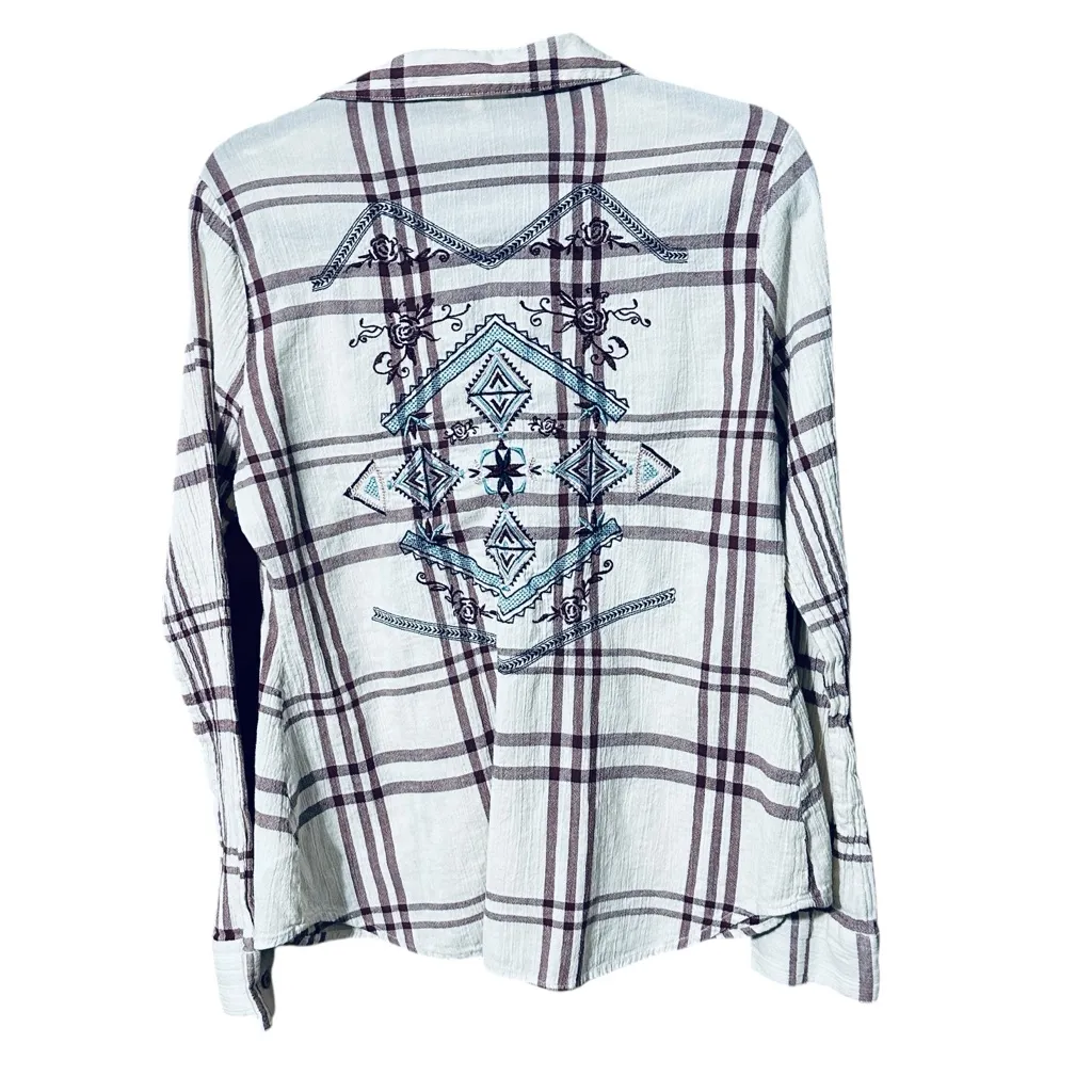 Shyannae White and Burgundy Long Sleeve Embroidery  Country  Shirt Size L - Image 3