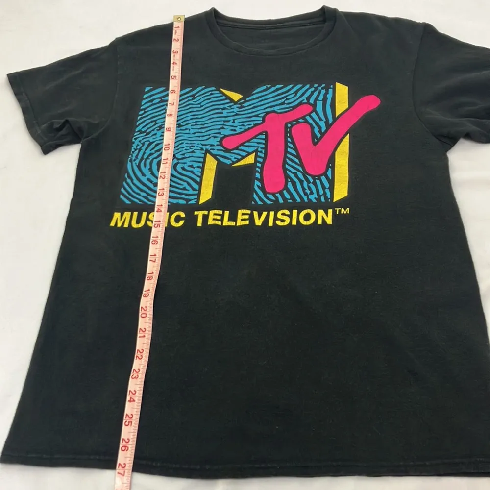 MTV Black Short Sleeves Graphic T - Image 7