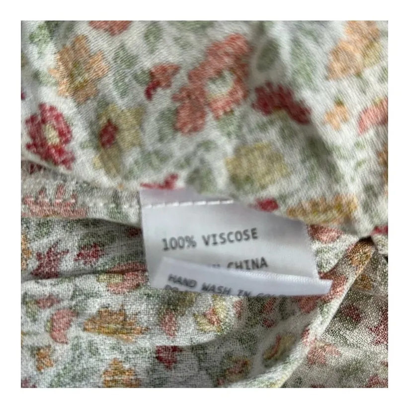 Rose & Thyme Cottage Floral Boho Blouse NWT Size Medium - Image 11