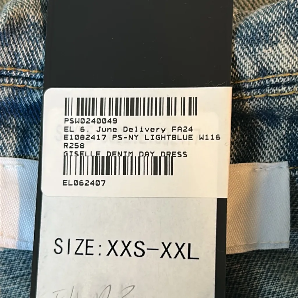 NWT Elliatt Giselle Denim Day Dress Button Front Belt Frayed Size Small - Image 12