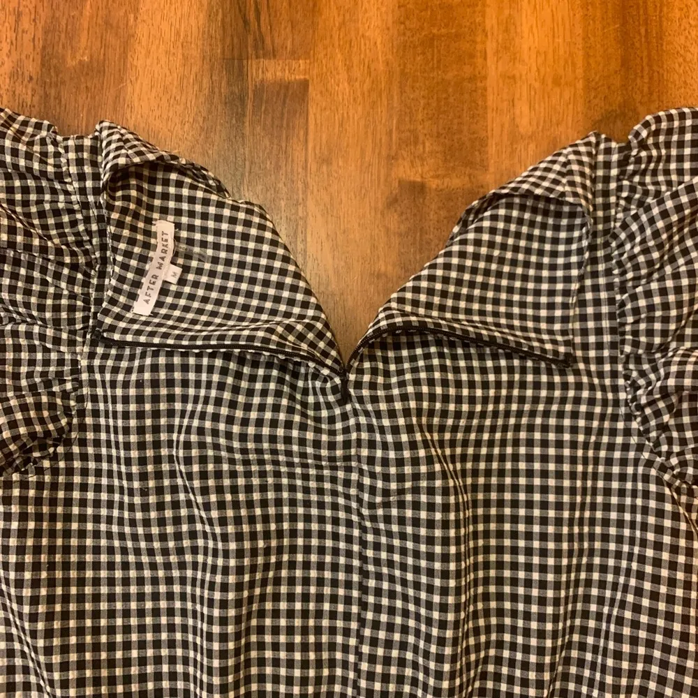 After Market Romper Medium Black White Gigham Flutter Ruffle Hem Embroidery - Image 9