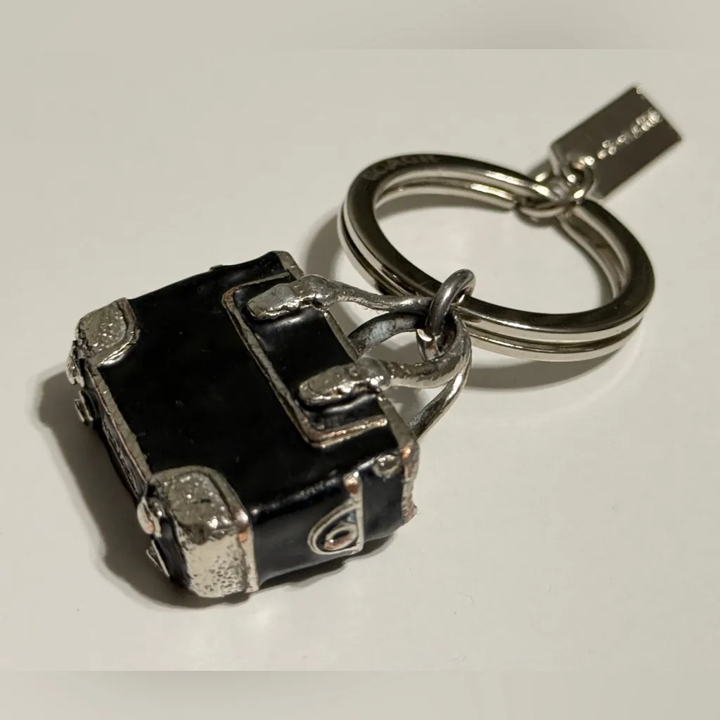 Coach Rare Vintage Collectors Find 3D Gallery  Black Tote Keychain - Image 4
