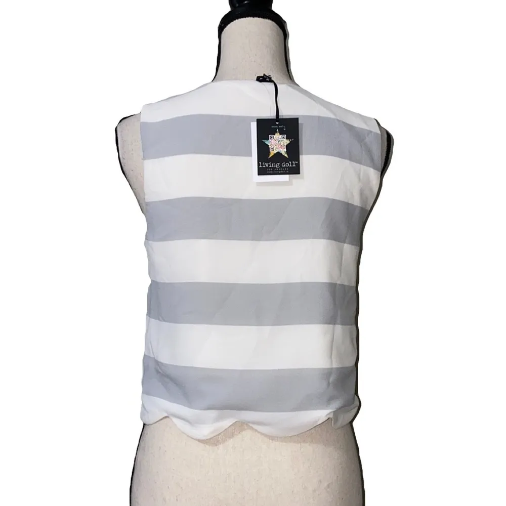 Living Doll junior sz medium cropped scalloped edge Grey and Ivory striped tank - Image 3