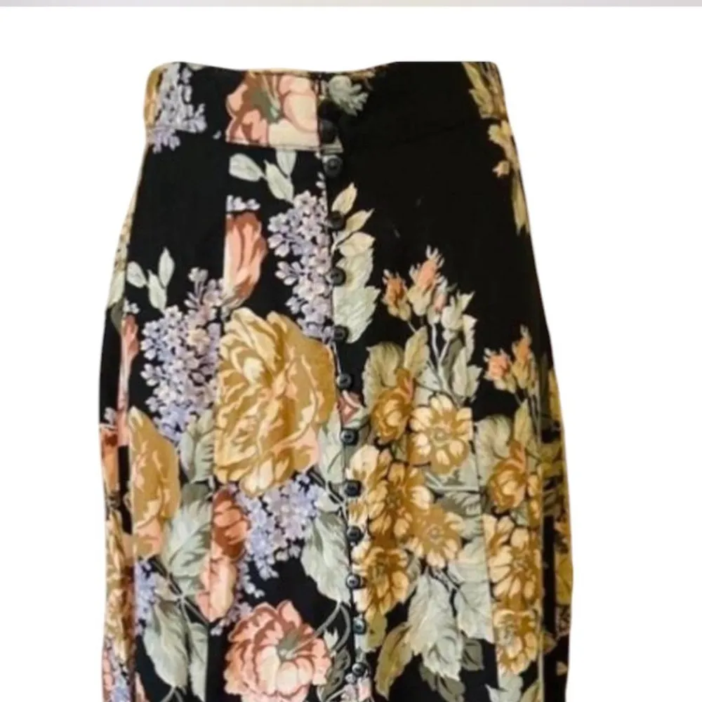 Black floral long button front  skirt petite - Image 8