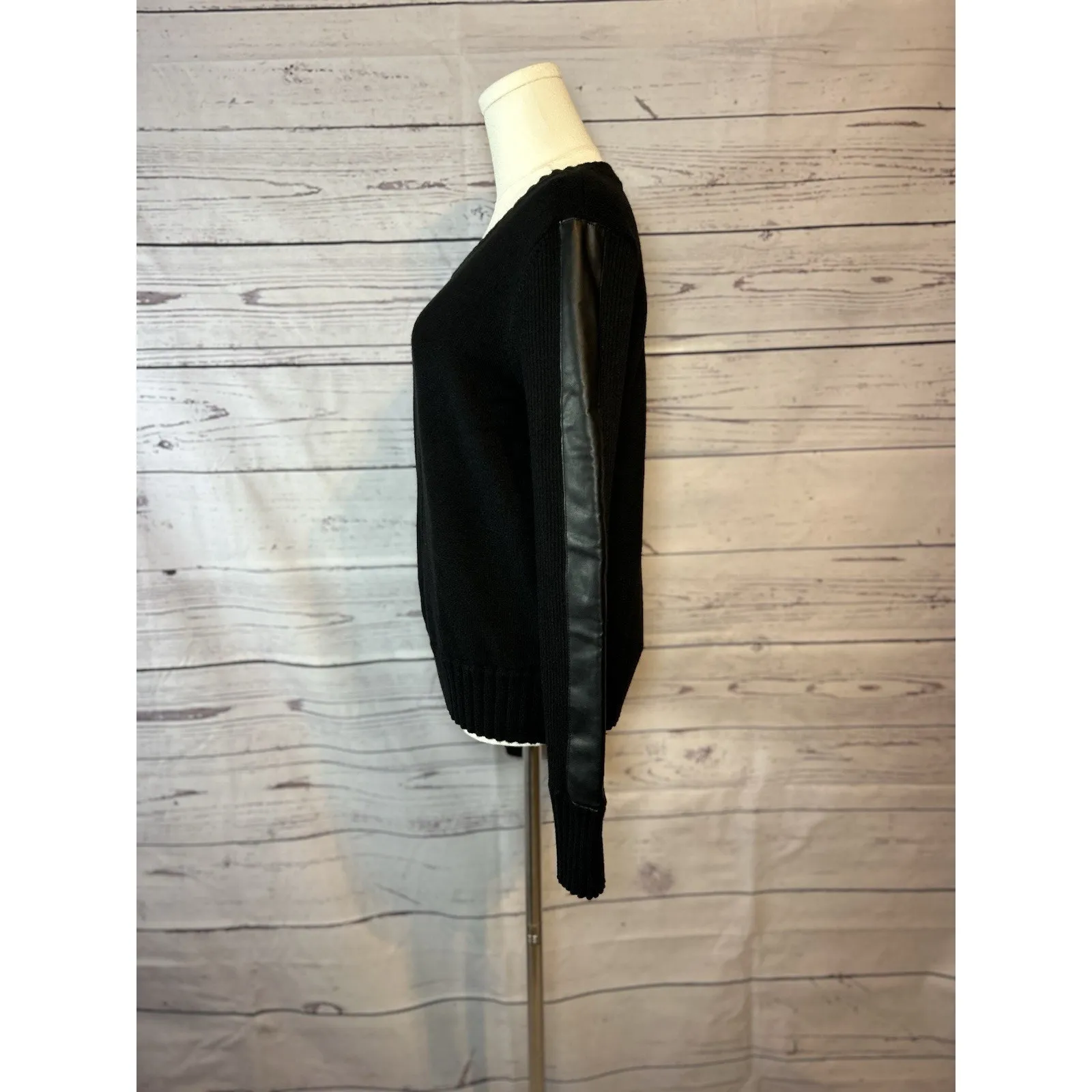 Evereve Harlow Black Pullover Sweater Size Large - Image 2