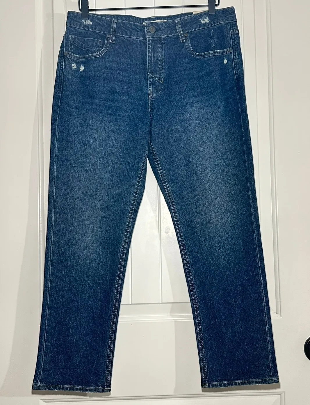 NWT Unpublished | Hayden Cropped Girlfriend Straight Leg Jeans | Women's 30 - Image 1