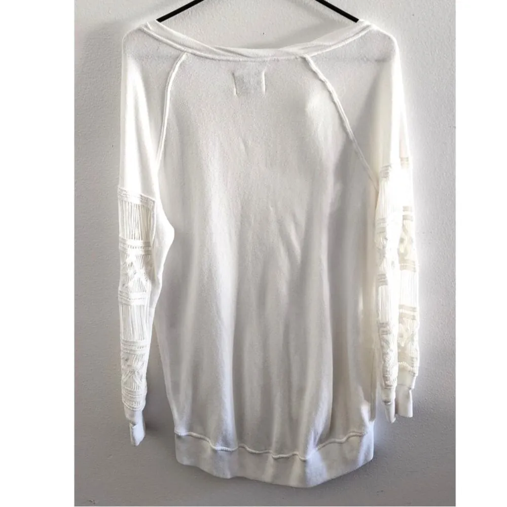 Pam & Gela Hi-Low Lace Long Sleeve Sweatshirt White XS - Image 3