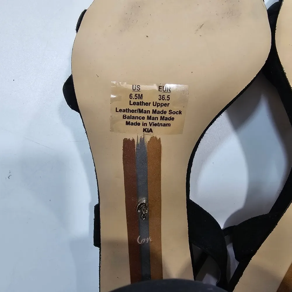 Sam Edelman Kia Sandal in Black - Image 8