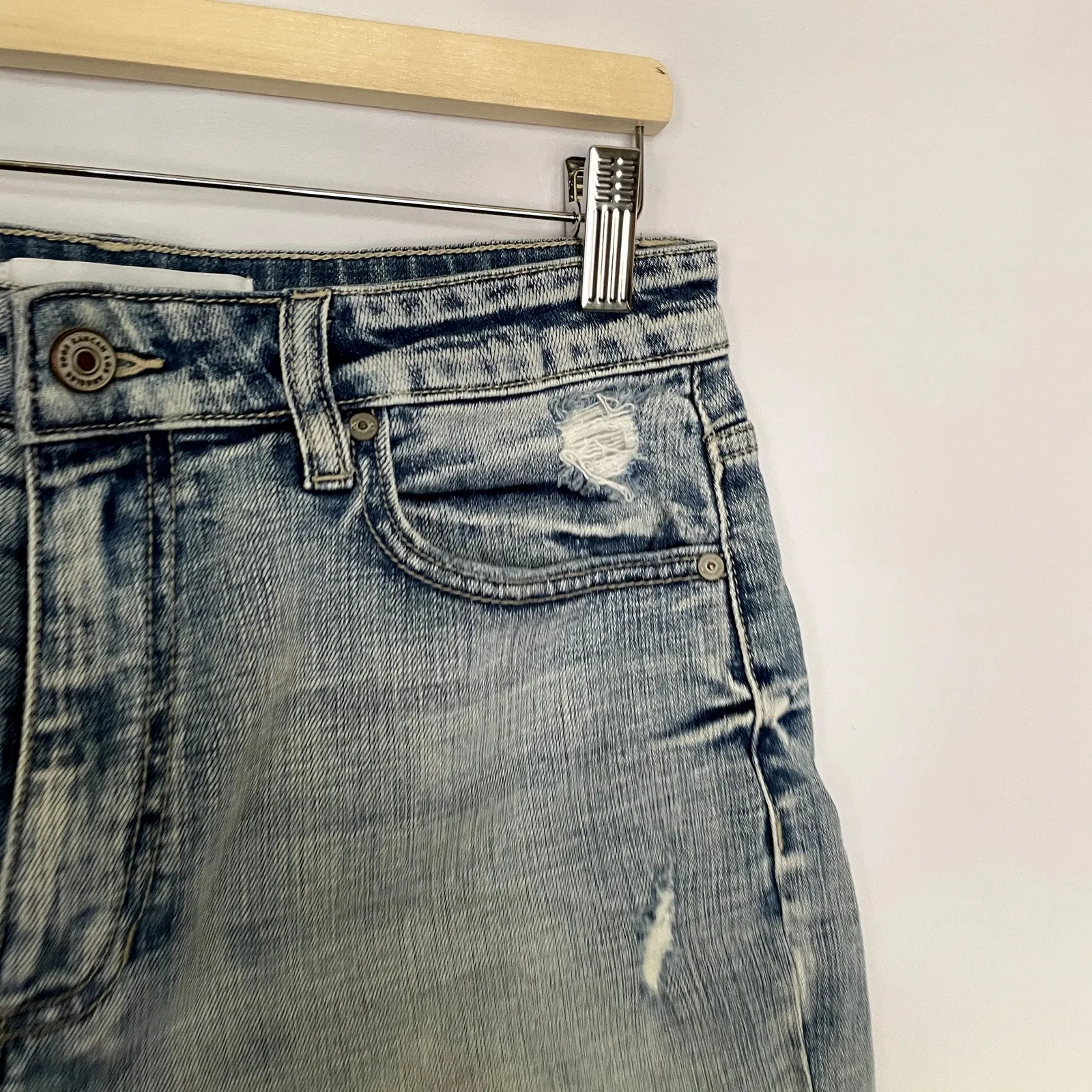 KanCan denim shorts casual summer light wash cotton women's size 28 pockets - Image 2