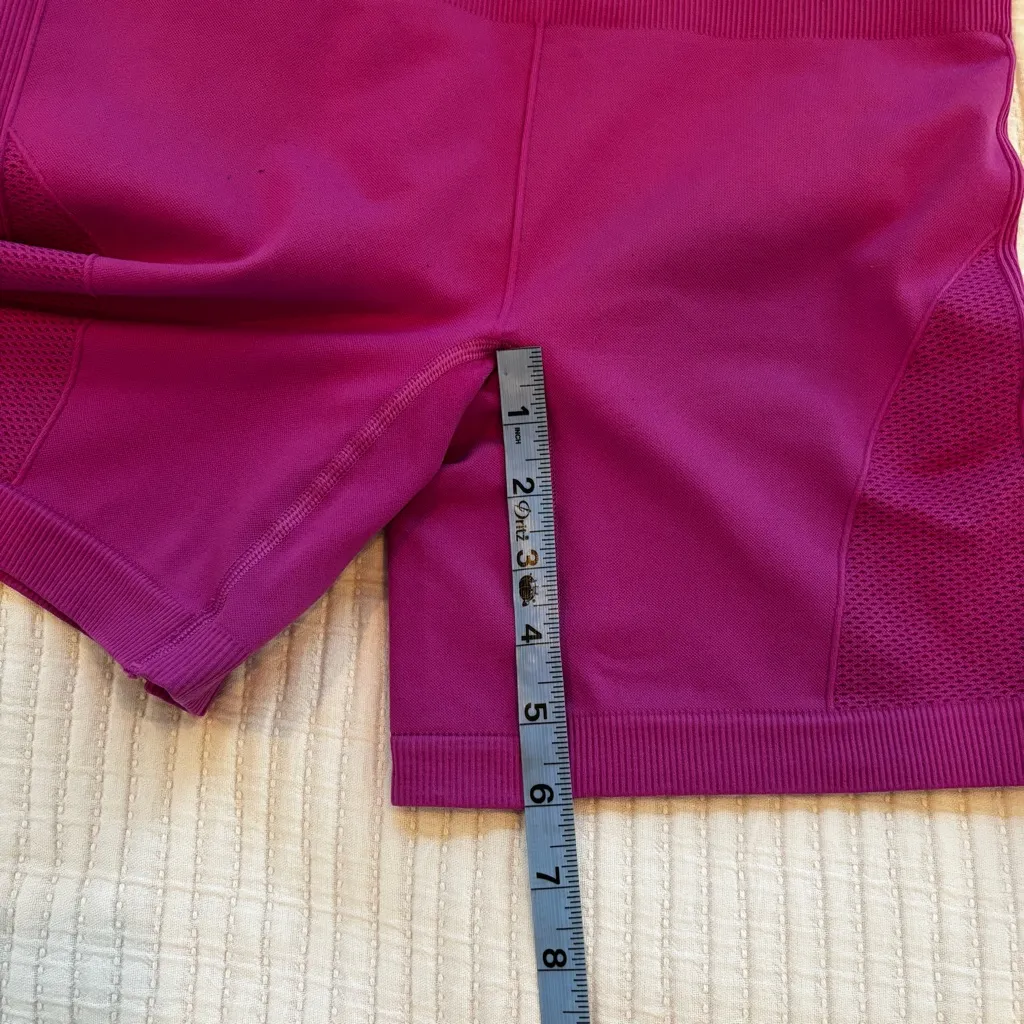 Lululemon Sculpt Seamless Biker Shorts Magenta Pink Women's High Rise 6" inseam - Image 9