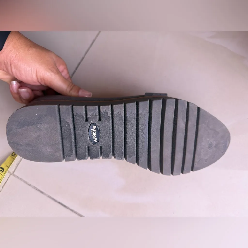 Dr. Scholl's Gray Loafers Dr. Scholl's Webster platform loafers in gray. Size 7M - Image 11