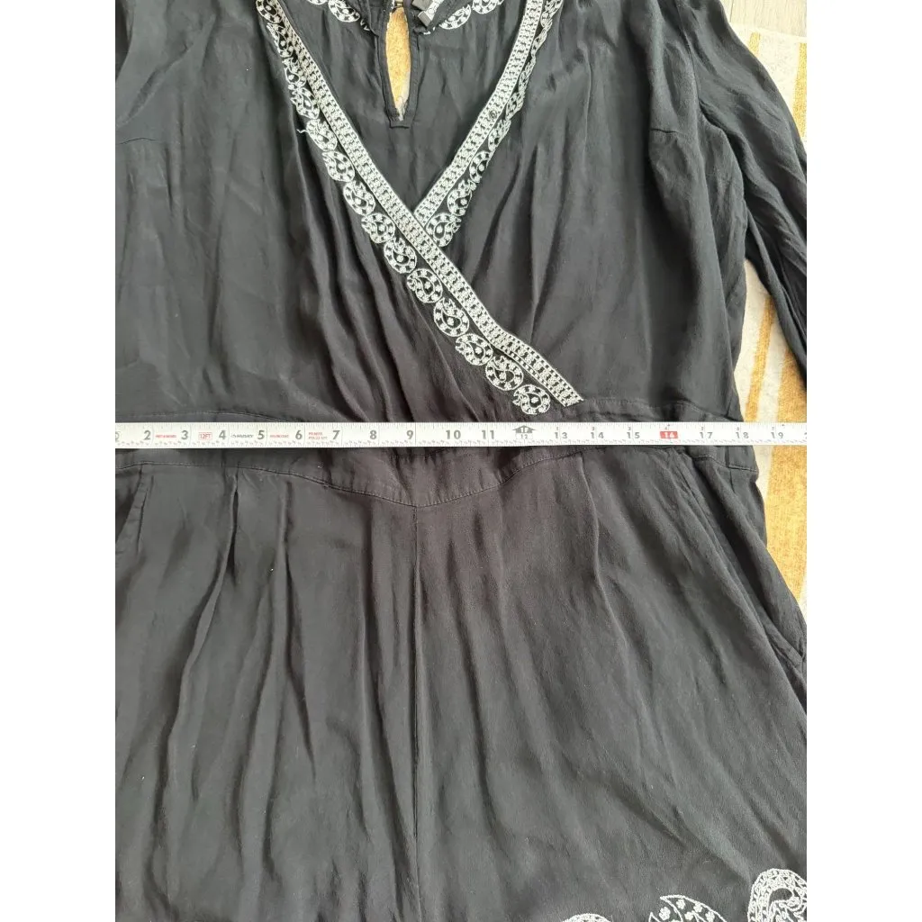 ANN TAYLOR LOFT Black White Embroidered Romper Size XL - Image 9