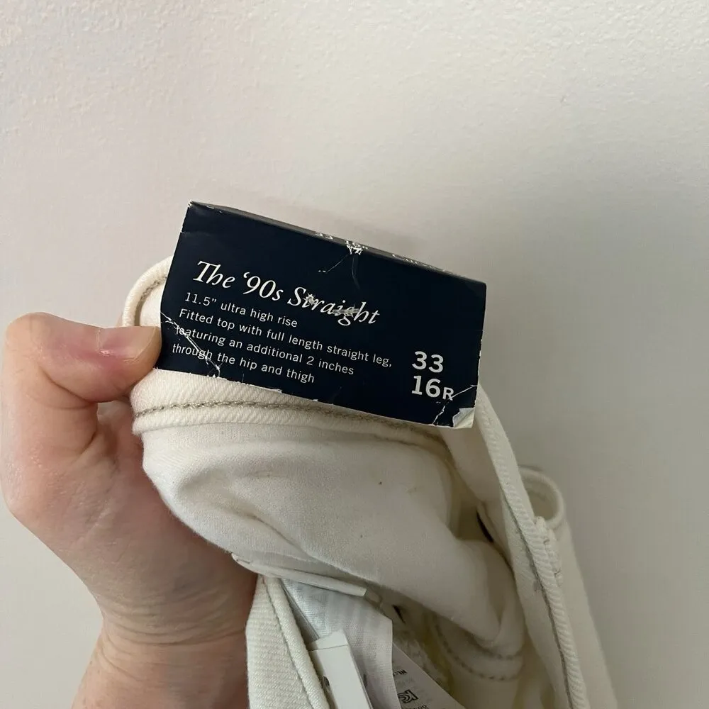 Abercrombie & Fitch NWT The 90s Straight‎ Leg Ultra High Rise Curve Love Jeans - Image 4