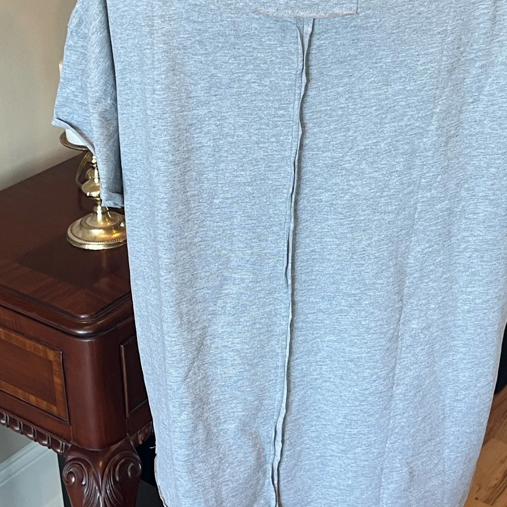 Comfy Gray Oversized Tee Short Sleeve New - Image 6