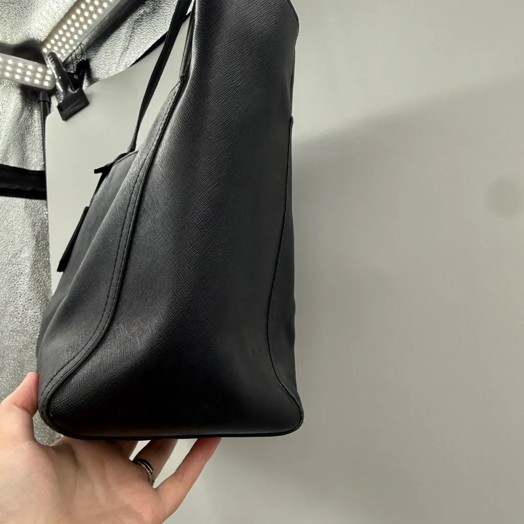 Tory Burch  Robinson‎ Black Leather Tote Bag Structured Shoulder Purse Work - Image 4