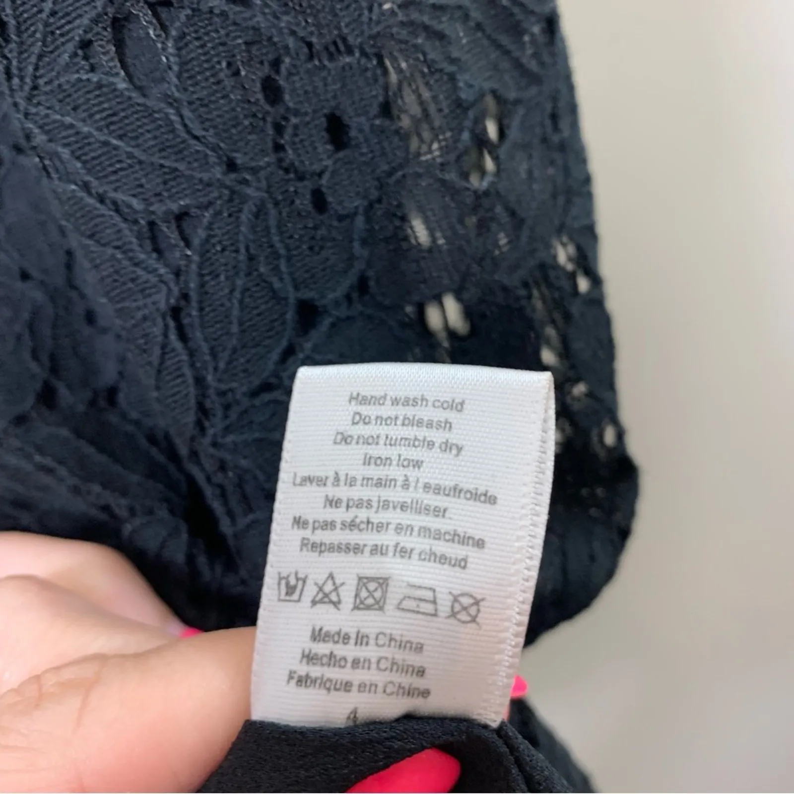 Kimichi Blue Lace Scallop Sleeveless Black Dress - Image 9