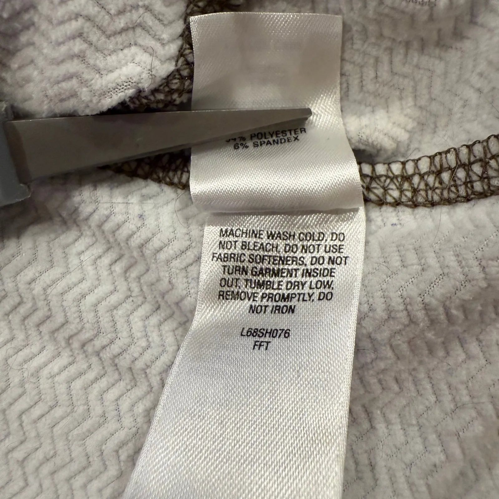 Cabela's Camo OutfitHer Long sleeve thermal top SZ M Women Hunt Country Camp - Image 6