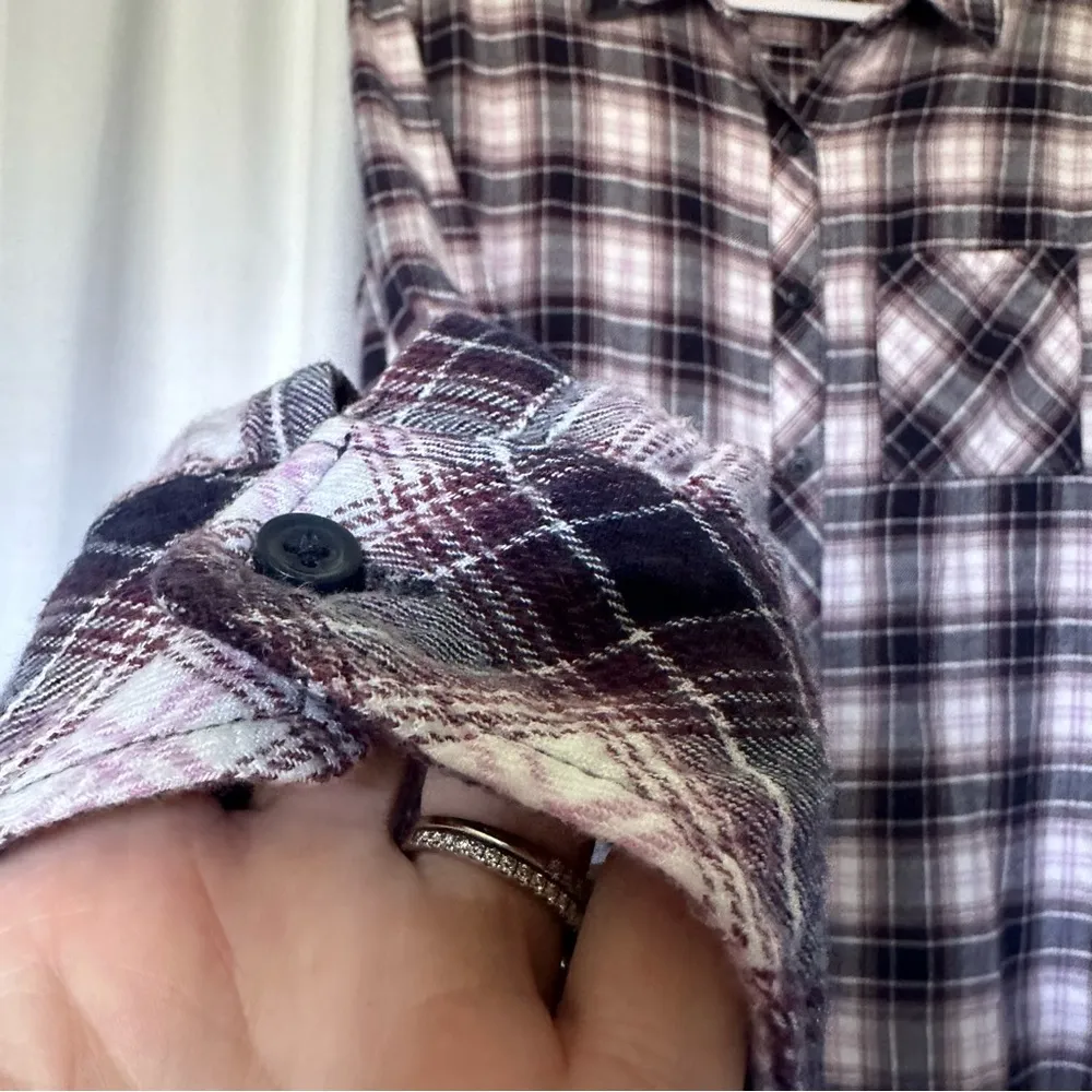 Beach Lunch Lounge Shirt Button Down Women's M Flannel Plaid Navy Orchid Pink - Image 3