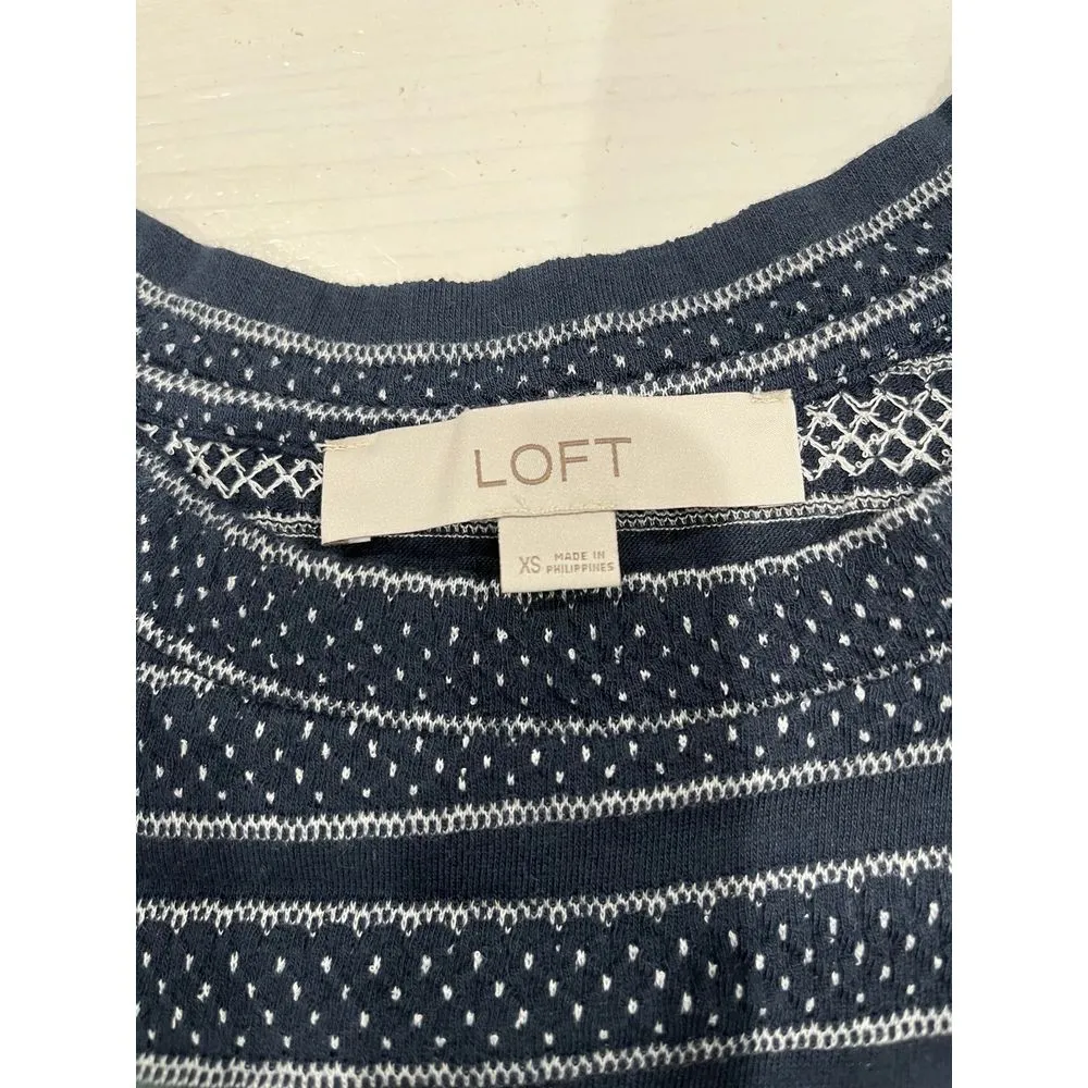 LOFT XS Cinched‎ ruffled knit long sleeve top - Image 4