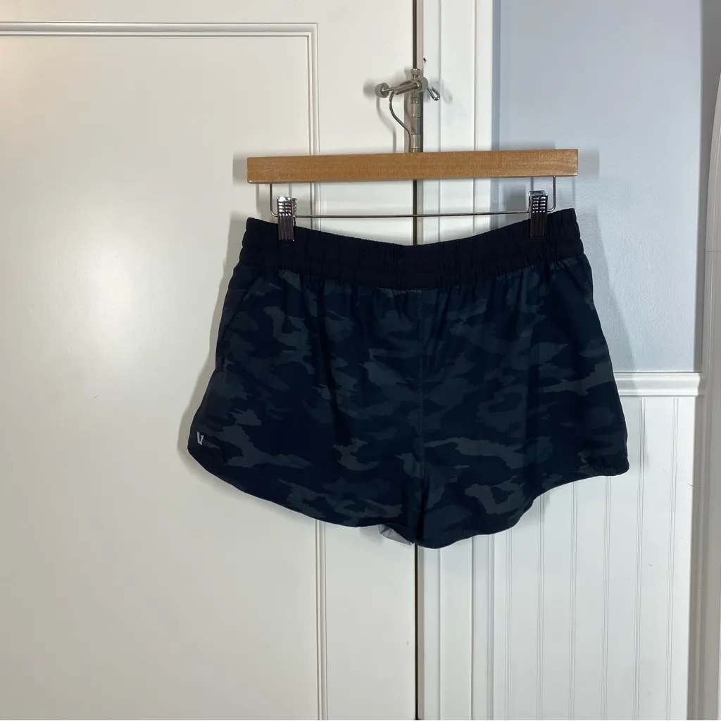 Vuori‎ Clementine Camo Short size large - Image 4