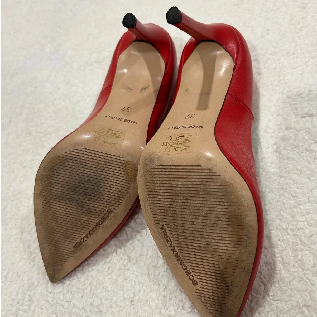 BCBGMaxAzria Classy Matte Red Heels Size 37 - Image 4