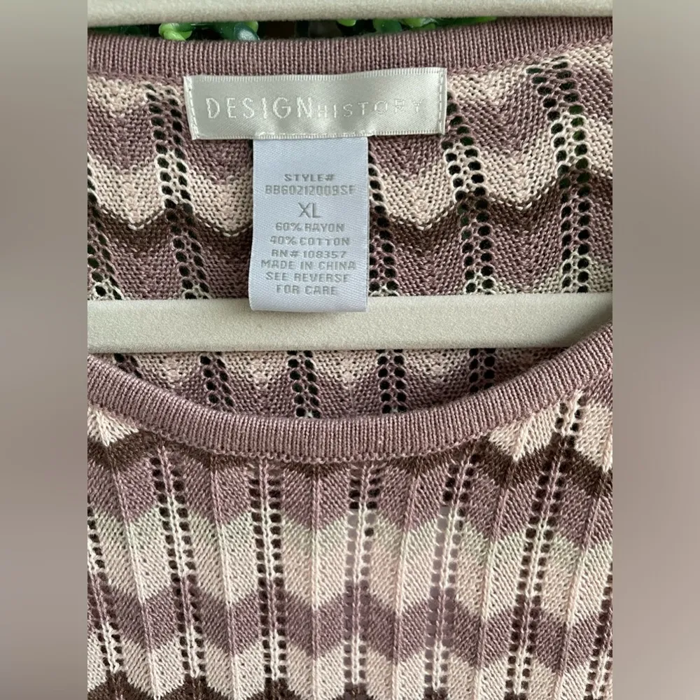 Design History - NWT | Chevron Neutral Sweater T- With Open Knit & Ribbed Trim - Image 5