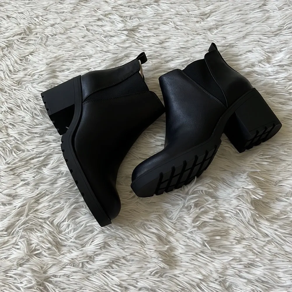 XAPPEAL LAURA CHELSEA Women’s BOOT - BLACK size 9 M - Image 6