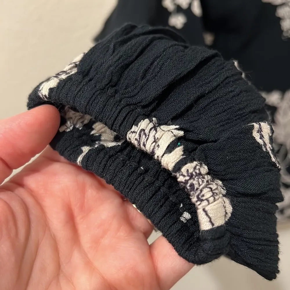 NWT Billibong Floral Tie Neck Blouse | Medium - Image 9